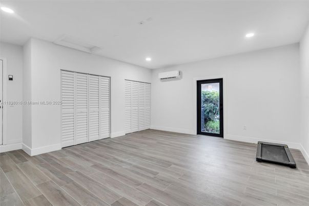 Empty room, Fitness Equipment, Interior, Recessed Lighting, Wood Texture Flooring