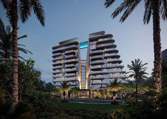 Backyard, Exterior, Facade, Condo Building