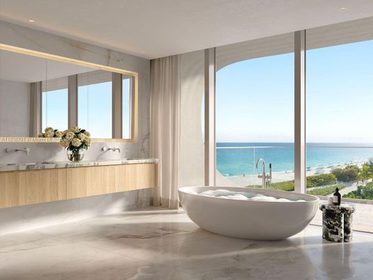 Bathroom, Free Standing Baths, Interior, Marble, Recessed Lighting, Water