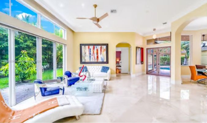 Interior, Living room, Pendant Lights, Recessed Lighting