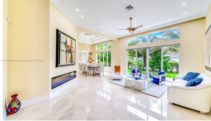 Dining room, Interior, Living room, Recessed Lighting