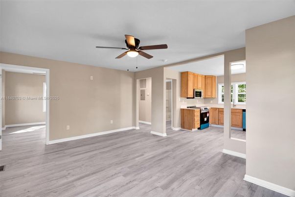 Empty room, Interior, Kitchen, Wood Texture Flooring