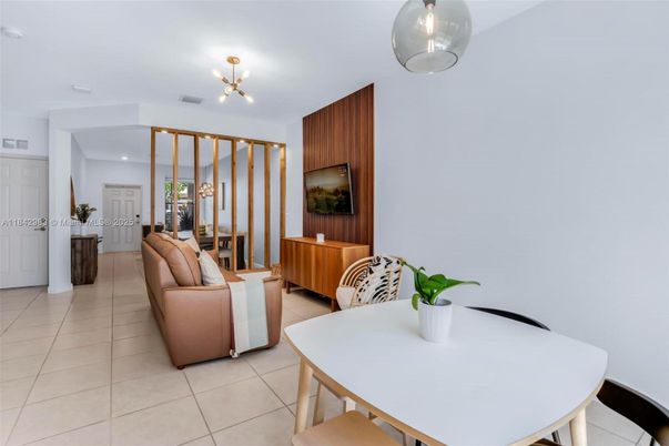 Dining room, Interior, Living room, Recessed Lighting