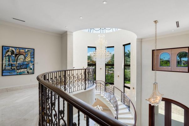 Chandelier, Interior, Marble, Recessed Lighting