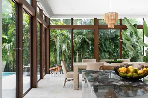 Chandelier, Dining room, Interior, Recessed Lighting, Sun Room