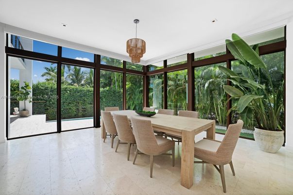 Chandelier, Dining room, Interior, Recessed Lighting, Sun Room