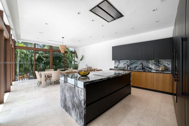 Dining room, Interior, Kitchen, Pendant Lights, Recessed Lighting