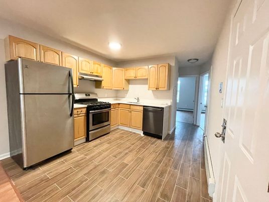 Interior, Kitchen, Recessed Lighting, Wood Texture Flooring