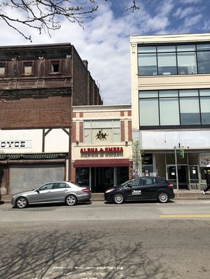 Exterior, Facade, Modern