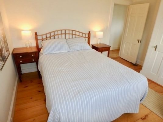 Interior, Bedroom, Wood Texture Flooring, Recessed Lighting