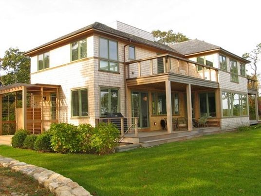 Exterior, Facade, Backyard, Modern