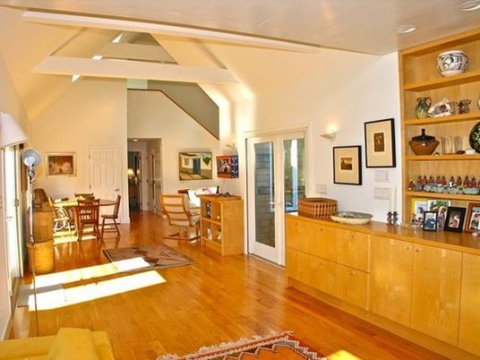 Interior, Wood Texture Flooring, Recessed Lighting, Dining room