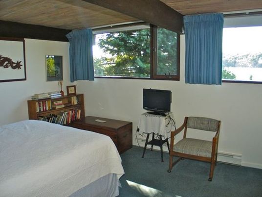 Interior, Bedroom, Recessed Lighting, Home Office, Wooden Ceilings