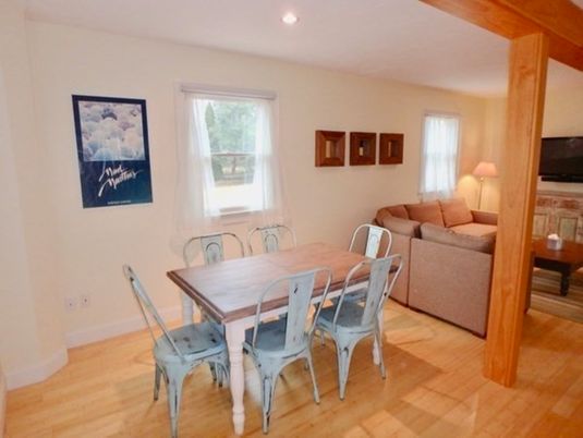 Interior, Wood Texture Flooring, Recessed Lighting, Living room, Dining room
