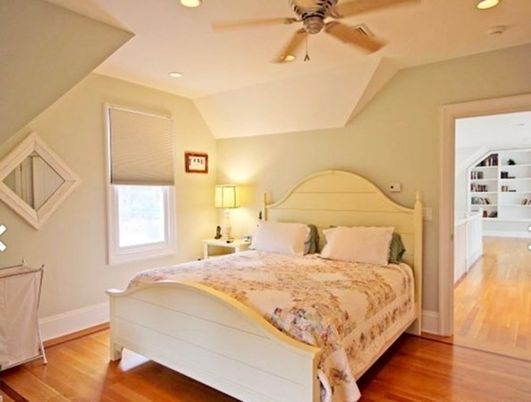 Interior, Bedroom, Wood Texture Flooring, Recessed Lighting