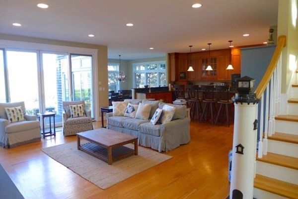 Interior, Kitchen, Wood Texture Flooring, Recessed Lighting, Living room, Dining room, Pendant Lights