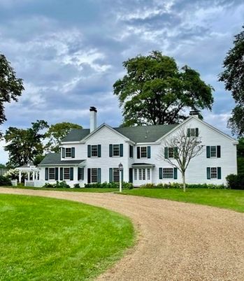 Exterior, Facade, Backyard, Georgian