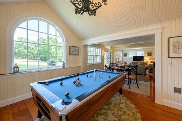 Interior, Wood Texture Flooring, Billiard Table, Dining room, Game Room, Chandelier