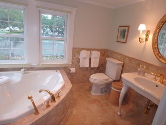 Interior, Bathroom, Ceramic Tile