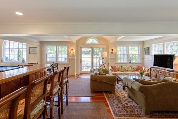Interior, Wood Texture Flooring, Recessed Lighting, Living room, Fireplace