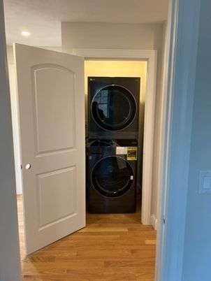 Interior, Recessed Lighting, Utility Closets, Washer, Wood Texture Flooring