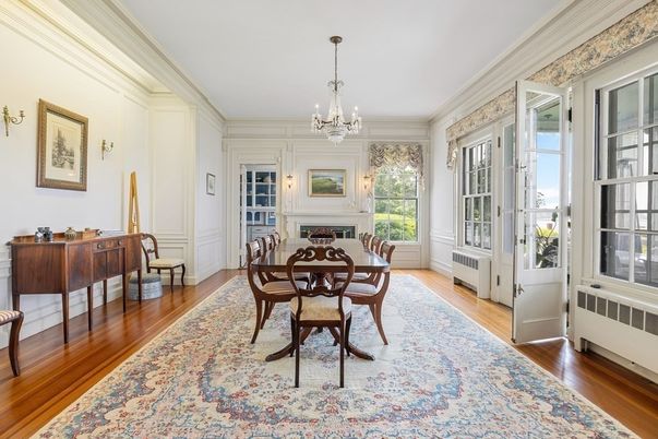 Chandelier, Dining room, Fireplace, Interior, Wood Texture Flooring