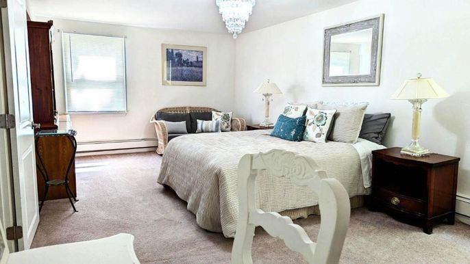 Bedroom, Chandelier, Interior