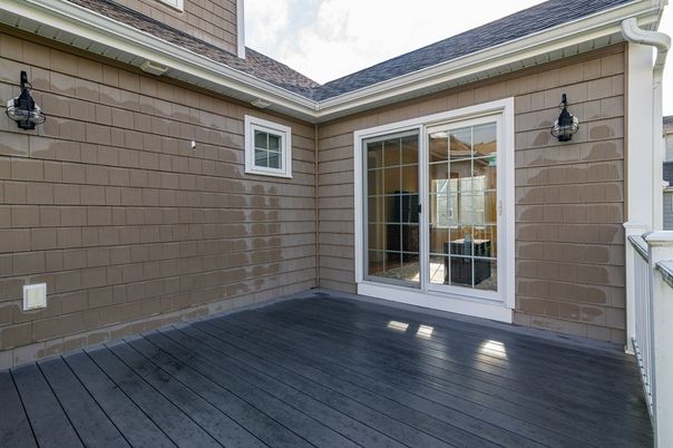 Exterior, Wood Texture Flooring