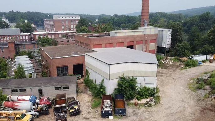 Exterior, Drone