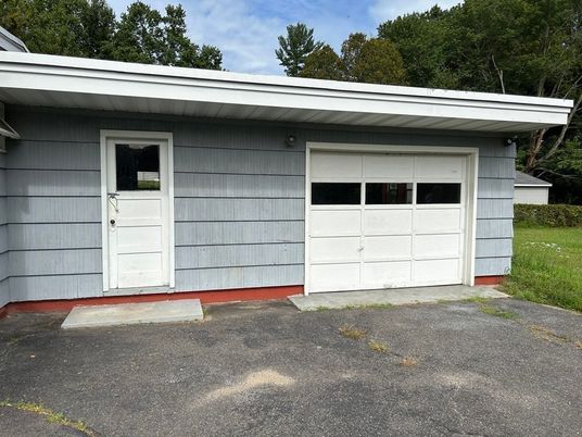Detached Garage, Exterior