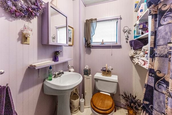 Bathroom, Interior