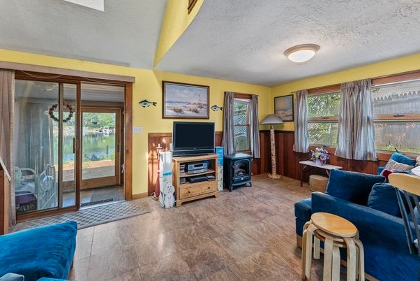 Interior, Living room