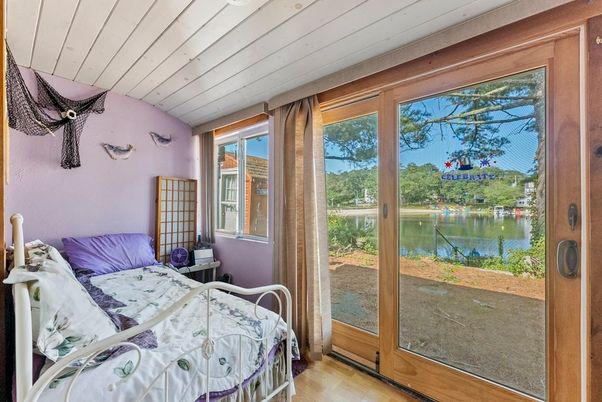 Bedroom, Interior, Water, Wood Texture Flooring
