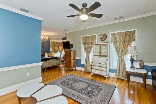 Chandelier, Interior, Wood Texture Flooring