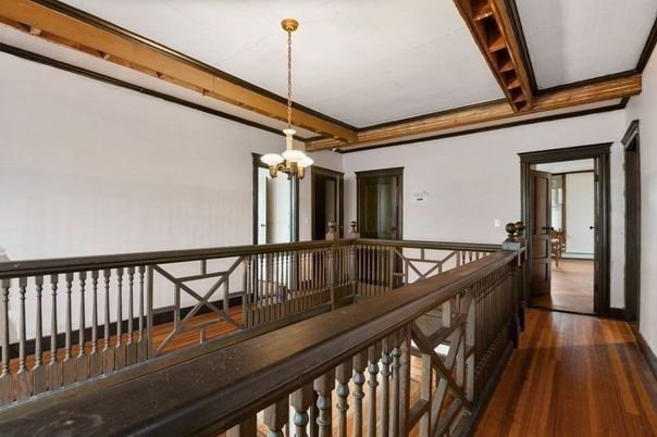 Interior, Pendant Lights, Wood Texture Flooring