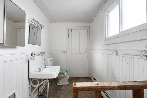 Bathroom, Interior