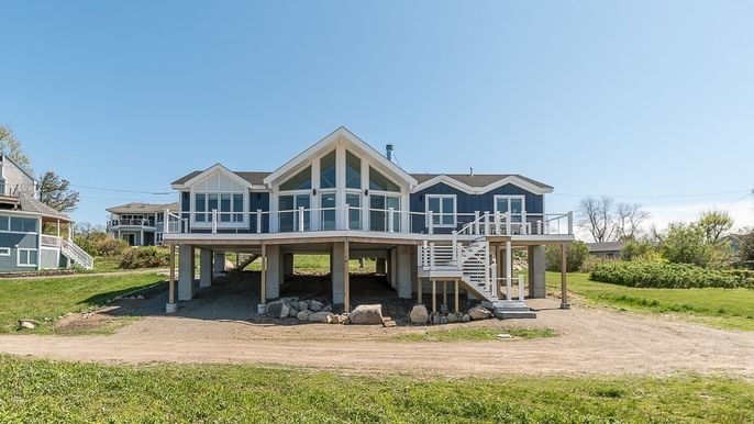 Backyard, Exterior, Facade, Log Home