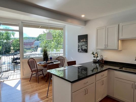 Dining room, Interior, Kitchen, Pendant Lights, Recessed Lighting, Wood Texture Flooring