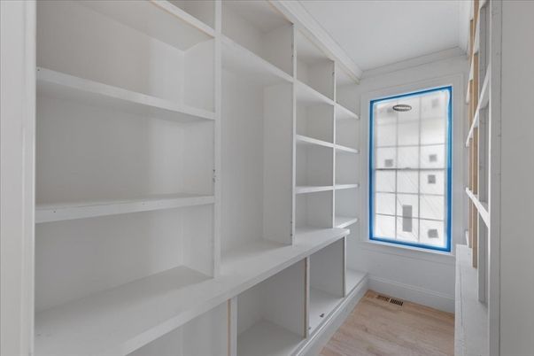 Interior, Walk-in Closets, Wood Texture Flooring