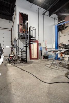 Garage, Interior