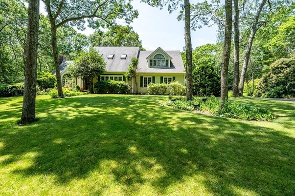 Backyard, Exterior, Facade, Cape Cod