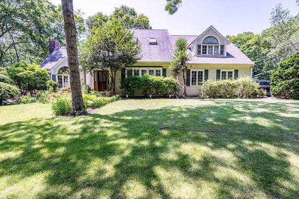 Backyard, Exterior, Facade, Cape Cod
