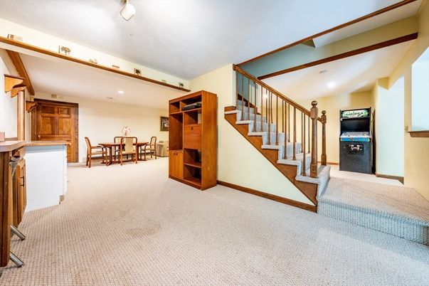 Dining room, Interior, Recessed Lighting