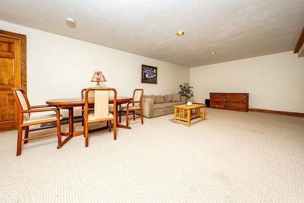 Dining room, Interior, Living room, Recessed Lighting