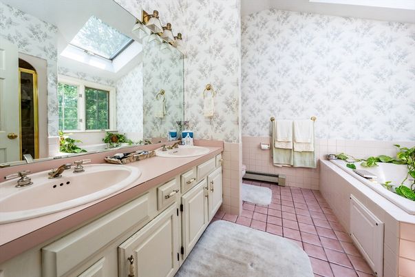 Bathroom, Dual Sink Vanities, Interior