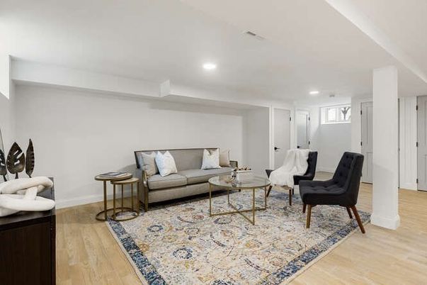 Interior, Living room, Recessed Lighting, Wood Texture Flooring