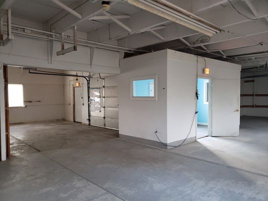 Garage, Interior