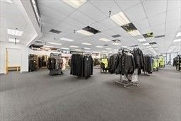 Fitness Equipment, Gym, Interior, Recessed Lighting