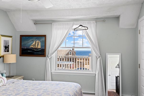 Bedroom, Interior, Water