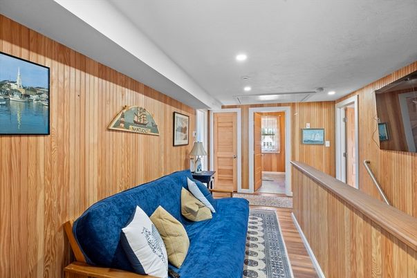 Interior, Recessed Lighting, Wood Texture Flooring, Wooden Walls